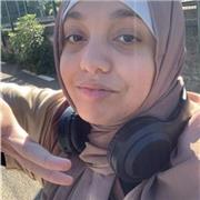 Lycéenne  en premiere voix général :
    Spécialisé en Anglais et en Art!